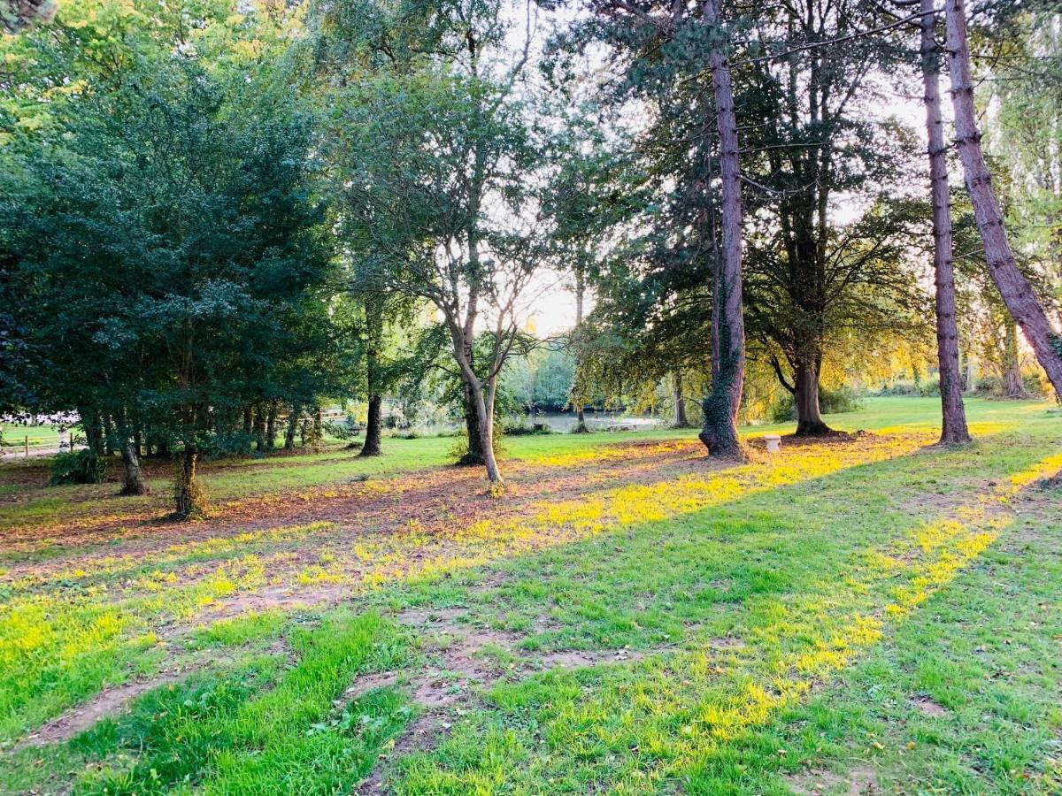 Gite Du Parc Du Moulin Du Pre Bavent Экстерьер фото